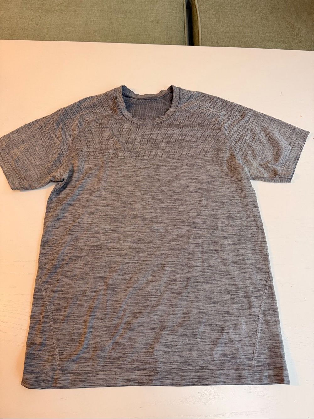 lululemon athletica Men's Heather Light Gray Short-Sleeve Crew metal vent tech